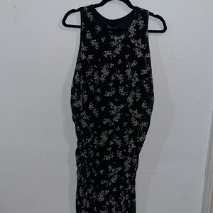 41 Hawthorne Sophia (Stitch Fix Brand)
Sleeveless Midi Black Floral 1XL …
